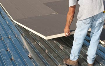 benefits of insulating Rhode flat roofing